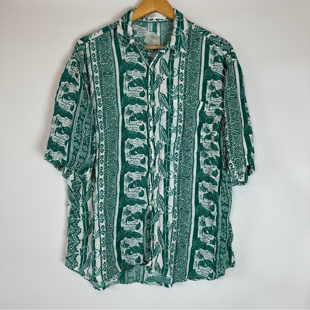 VTG Re Union Menswear Hawaiian Shirt‎ Green and White Mens Unisex